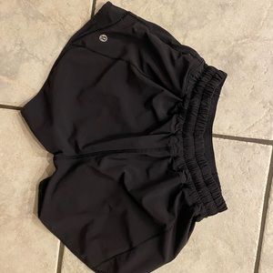 lululemon hotty hot 4” size 4 black